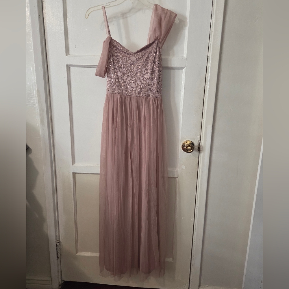 Elegant Pink Lace Gown